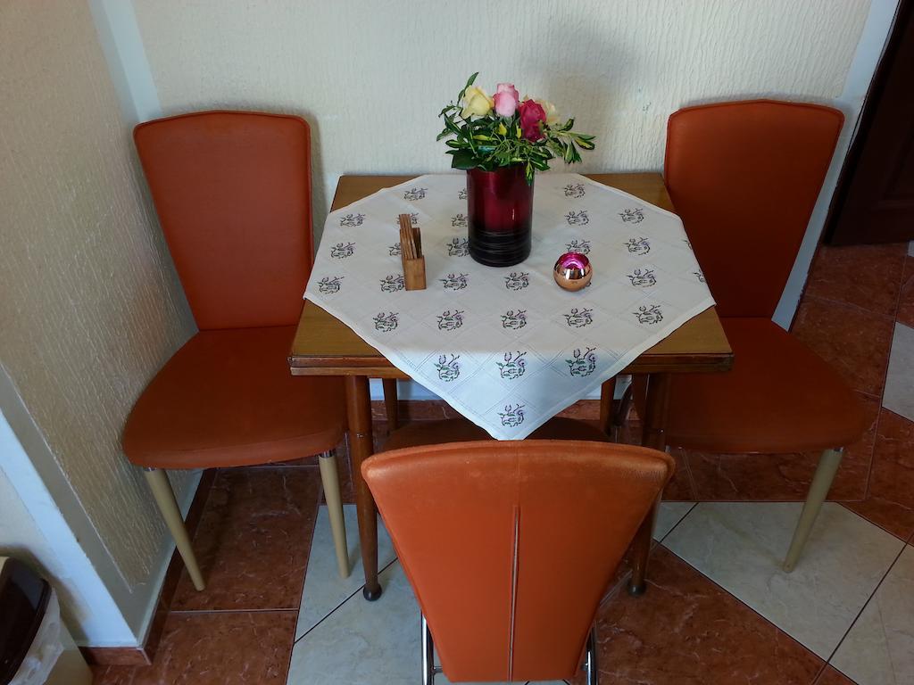 Apartments Stevo Nikocevic バール 部屋 写真